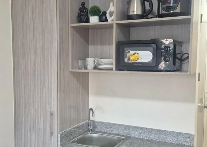 Skynest Staycation Deca Cubao - *